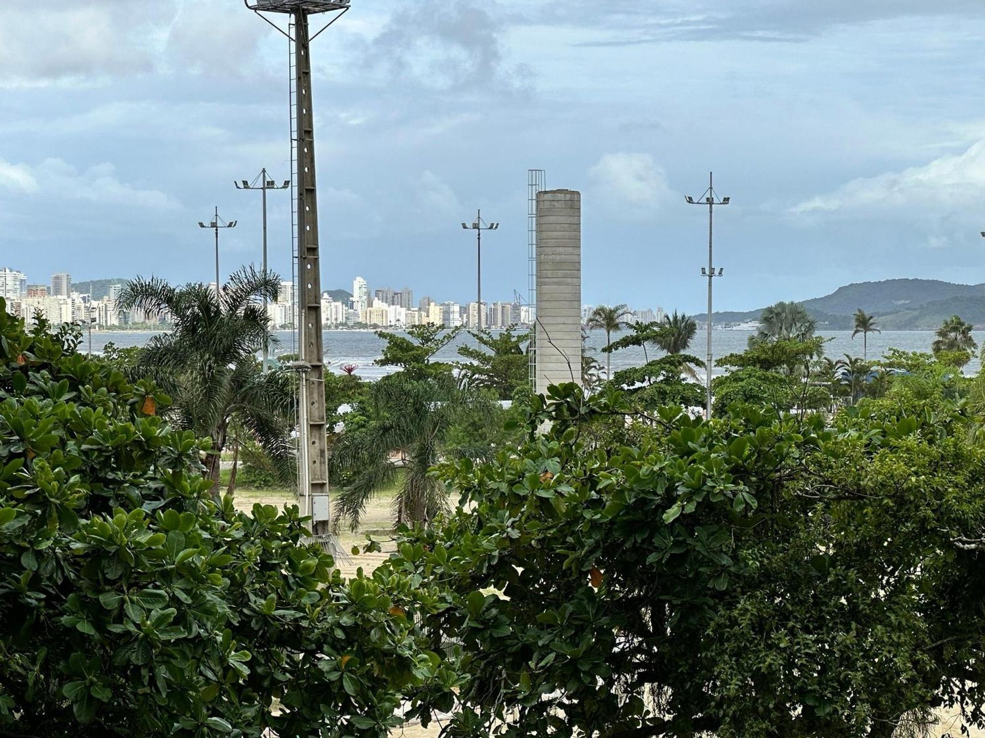 Ap Pe Na Areia Vista Parcial Mar Appartement Santos  Buitenkant foto