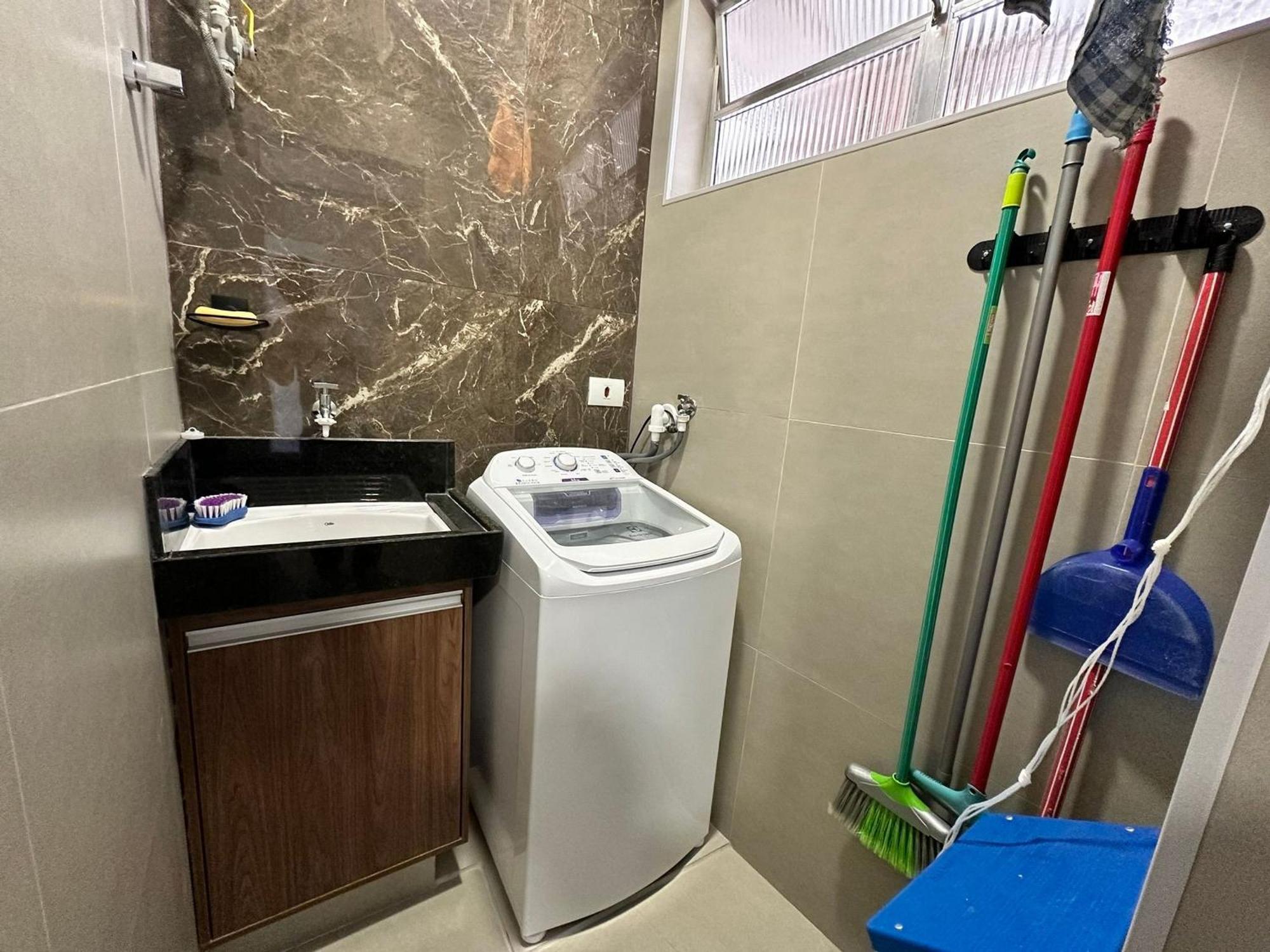 Ap Pe Na Areia Vista Parcial Mar Appartement Santos  Buitenkant foto