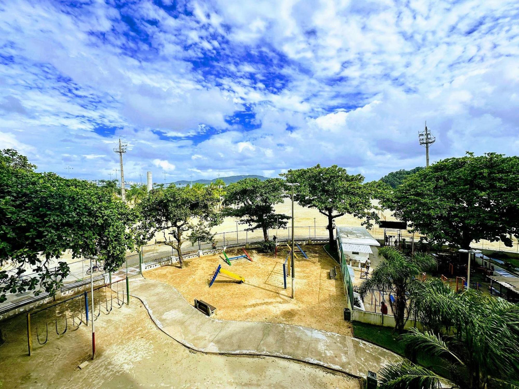 Ap Pe Na Areia Vista Parcial Mar Appartement Santos  Buitenkant foto