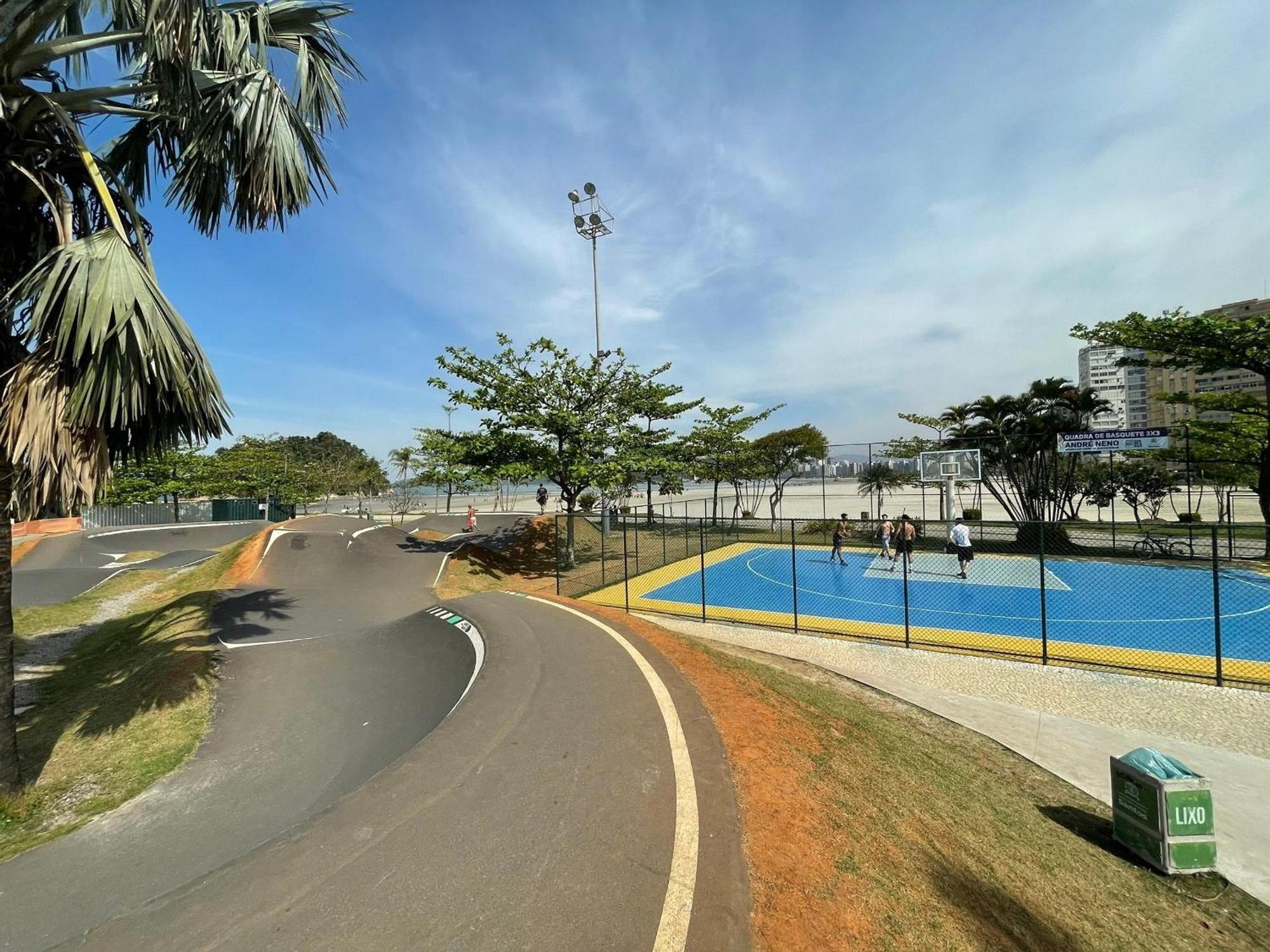Ap Pe Na Areia Vista Parcial Mar Appartement Santos  Buitenkant foto