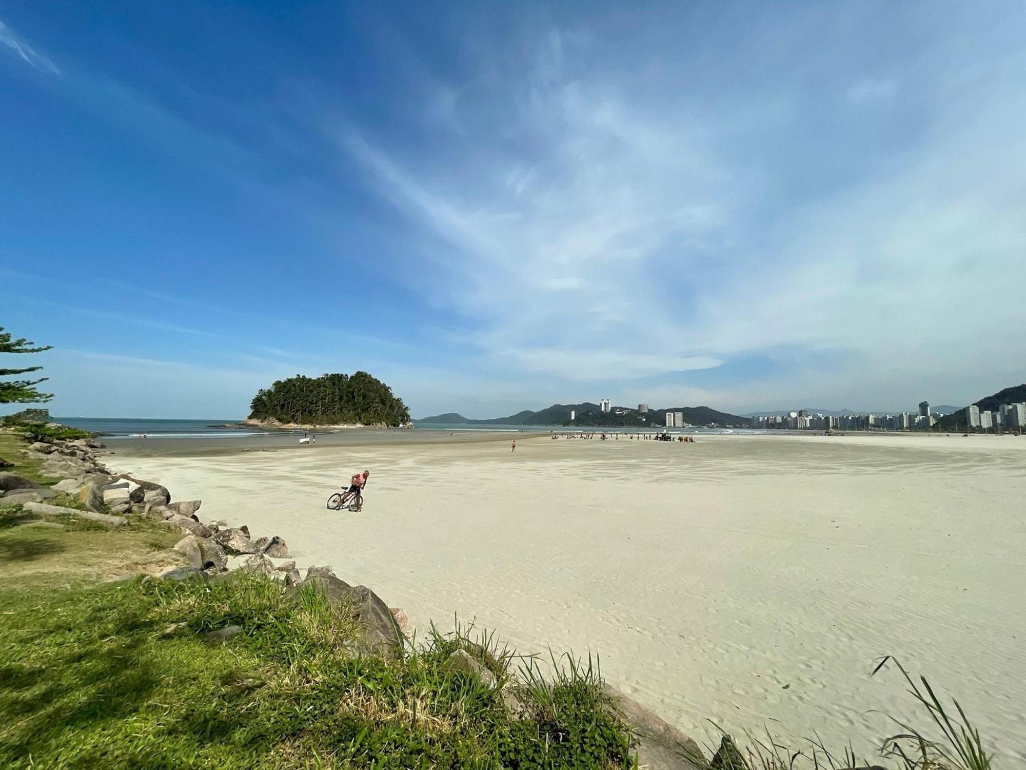 Ap Pe Na Areia Vista Parcial Mar Appartement Santos  Buitenkant foto